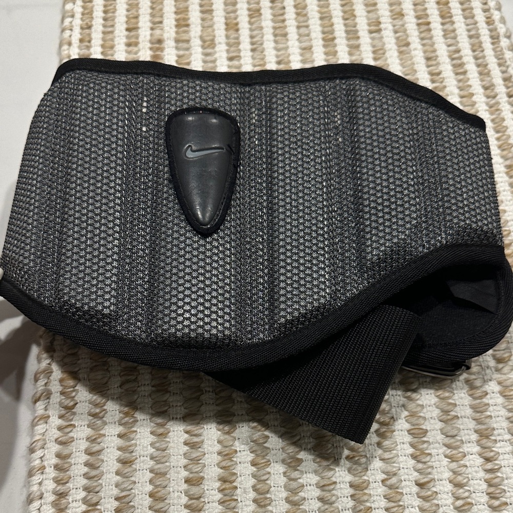 Nike Men's Black and Gray Belt